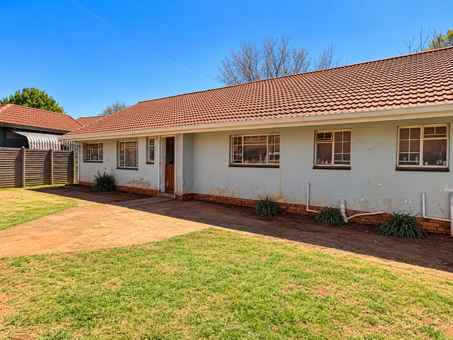 5 Bedroom Property for Sale in Vaalpark Free State